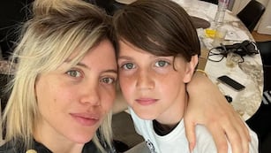 Wanda Nara junto a su hijo Constantino.