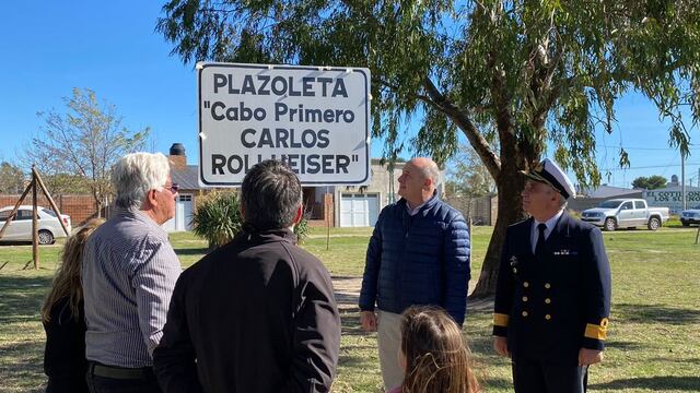 Se impuso el nombre de “Carlos Rollheiser” a la plazoleta ubicada en el ingreso por R249