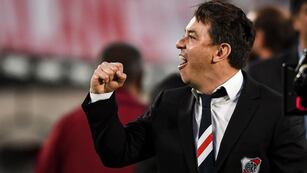 ¿A lo Labruna?: Marcelo Gallardo volvió a la Bombonera y realizó un polémico gesto.