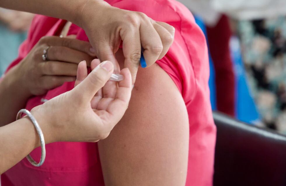 Coronavirus: comenzó el operativo de vacunación en el Chaco