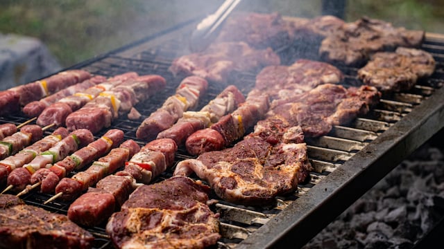 El sujeto está acusado de haber asesinado a balazos al dueño de una reconocida parrilla de Córdoba, quien era su hermano.