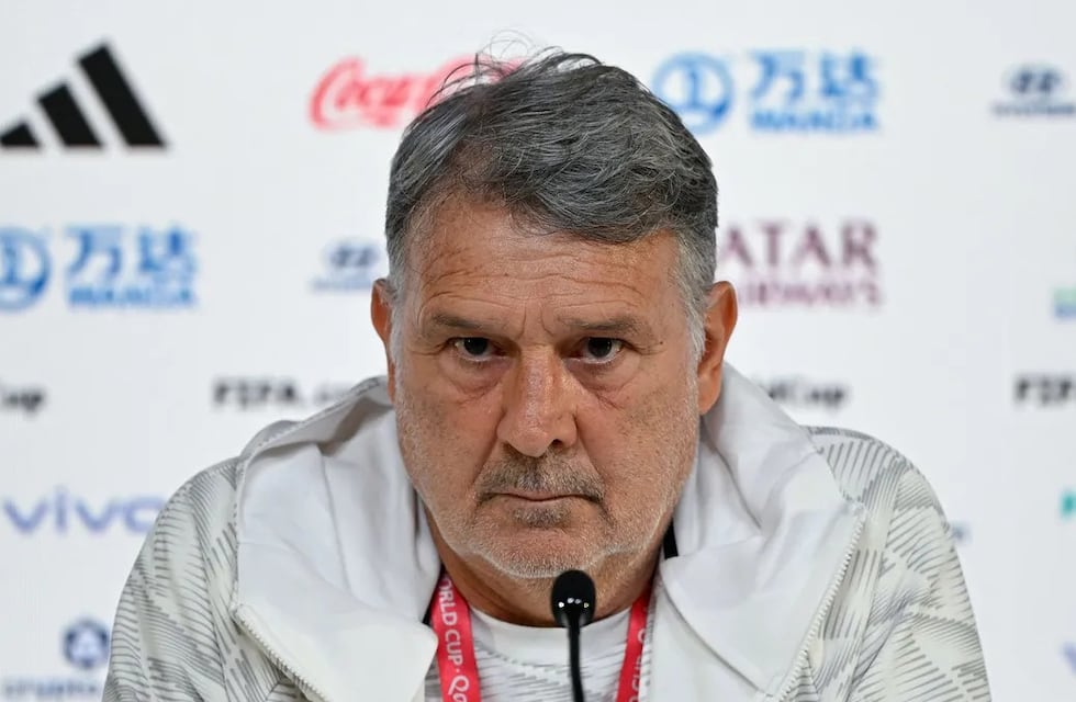 Quién es Álvaro Morales, el periodista mexicano que apuntó contra el “Tata” Martino por “ser argentino”