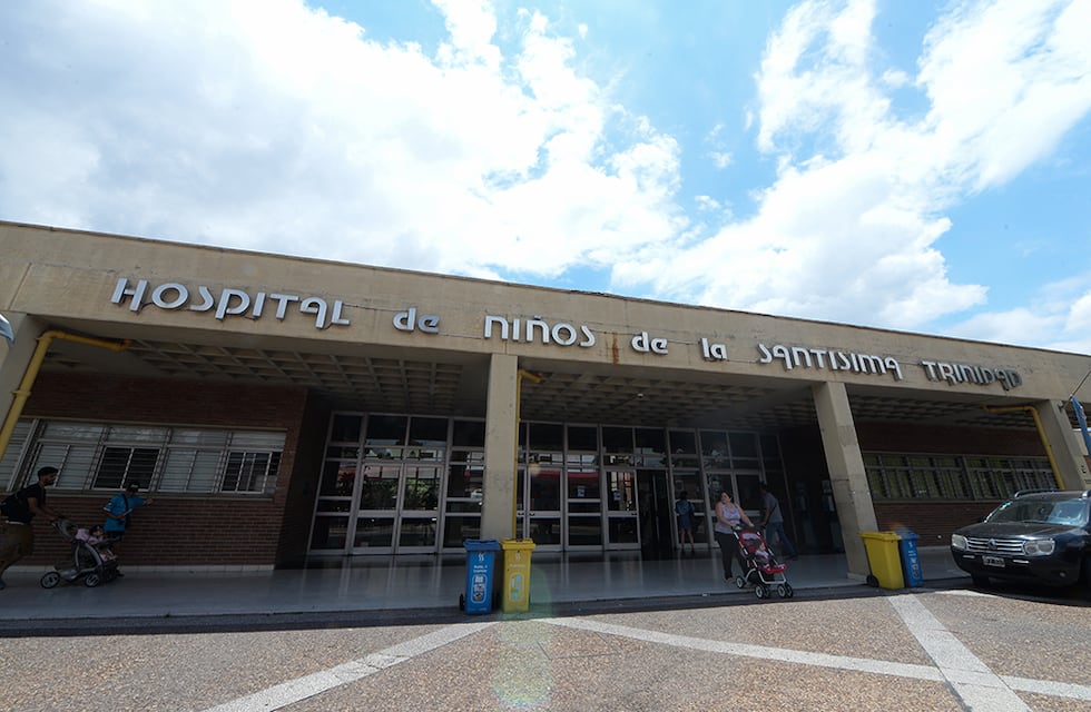 Grave estado: una adolescente de 13 años chocó una motocicleta en Córdoba