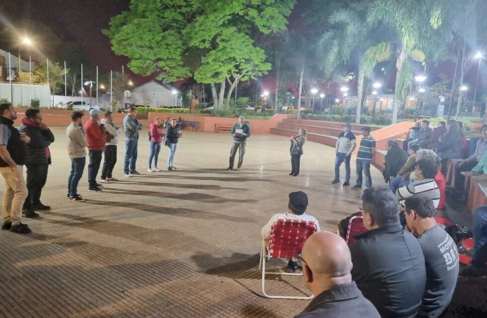 Vecinos de Puerto Esperanza se manifestaron reclamando seguridad