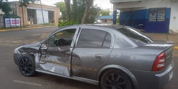 Aparatoso accidente en Posadas dejó a varias personas heridas.
