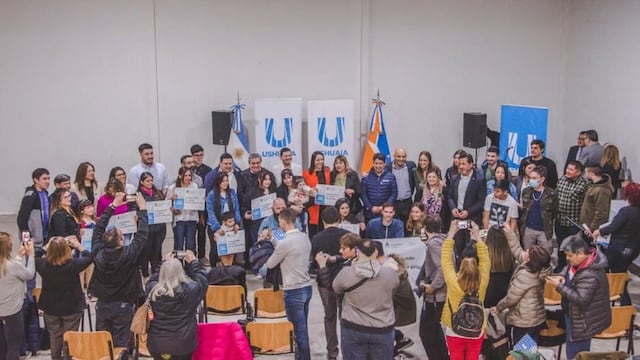 PROCREAR: entregaron viviendas y créditos para la construcción en Ushuaia