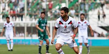 El ex River Plate dejó la cancha en el minuto 13 para el ingreso de Pablo Pérez.