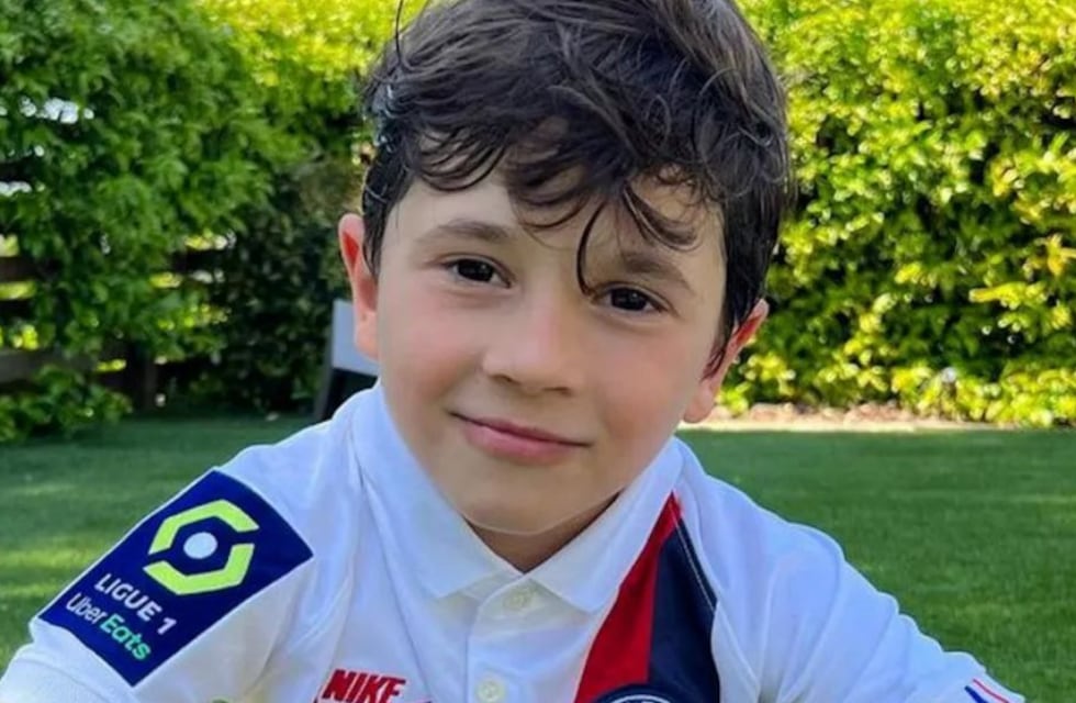 Inalcanzable: cuánto cuesta la exclusiva remera que usó Mateo Messi en el show de Ed Sheeran