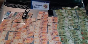 Un hombre de 34 años fue detenido en Alta Gracia. Intentó coimear a los policías (Policía de Córdoba).