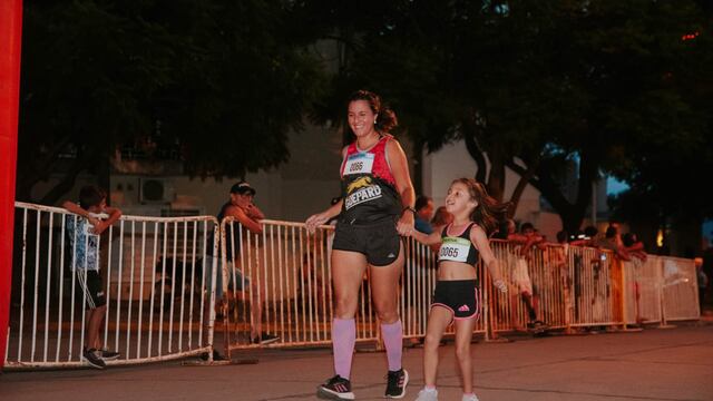 Primera Carrera Recreativa Nocturna del 2024 en Rafaela