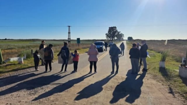 Vecinos de Pehuen Co reclamaron por el agua contaminada en las escuelas