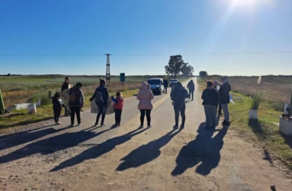 Vecinos de Pehuen Co reclamaron por el agua contaminada en las escuelas