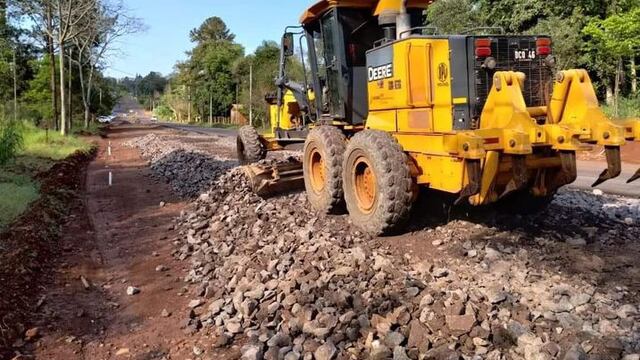 Vialidad Provincial ejecuta diferentes frentes de obra en la zona Norte.