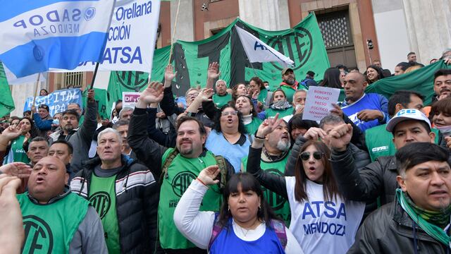 ATE (Asociación Trabajadores del Estado), realiza una protesta y marchas tras la detención de Macho.