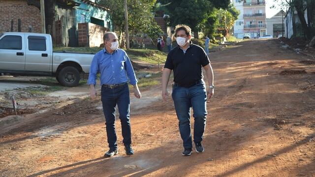 El Intendente de Posadas recorrió las obras de la Chacra 52.