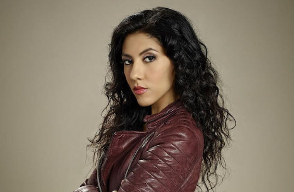 Quién es Stephanie Beatriz, la argentina que forma parte de “Encanto”, la cinta nominada a “Mejor Película Animada”