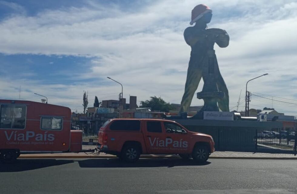 Kurt Marlow, gerente comercial de Vía País visitó Caleta Olivia