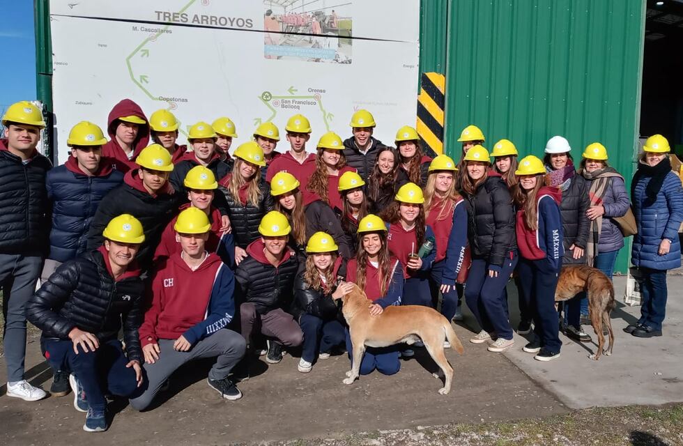 Alumnos del Colegio Holandés recorrieron la Planta de Separación de Residuos de Tres Arroyos