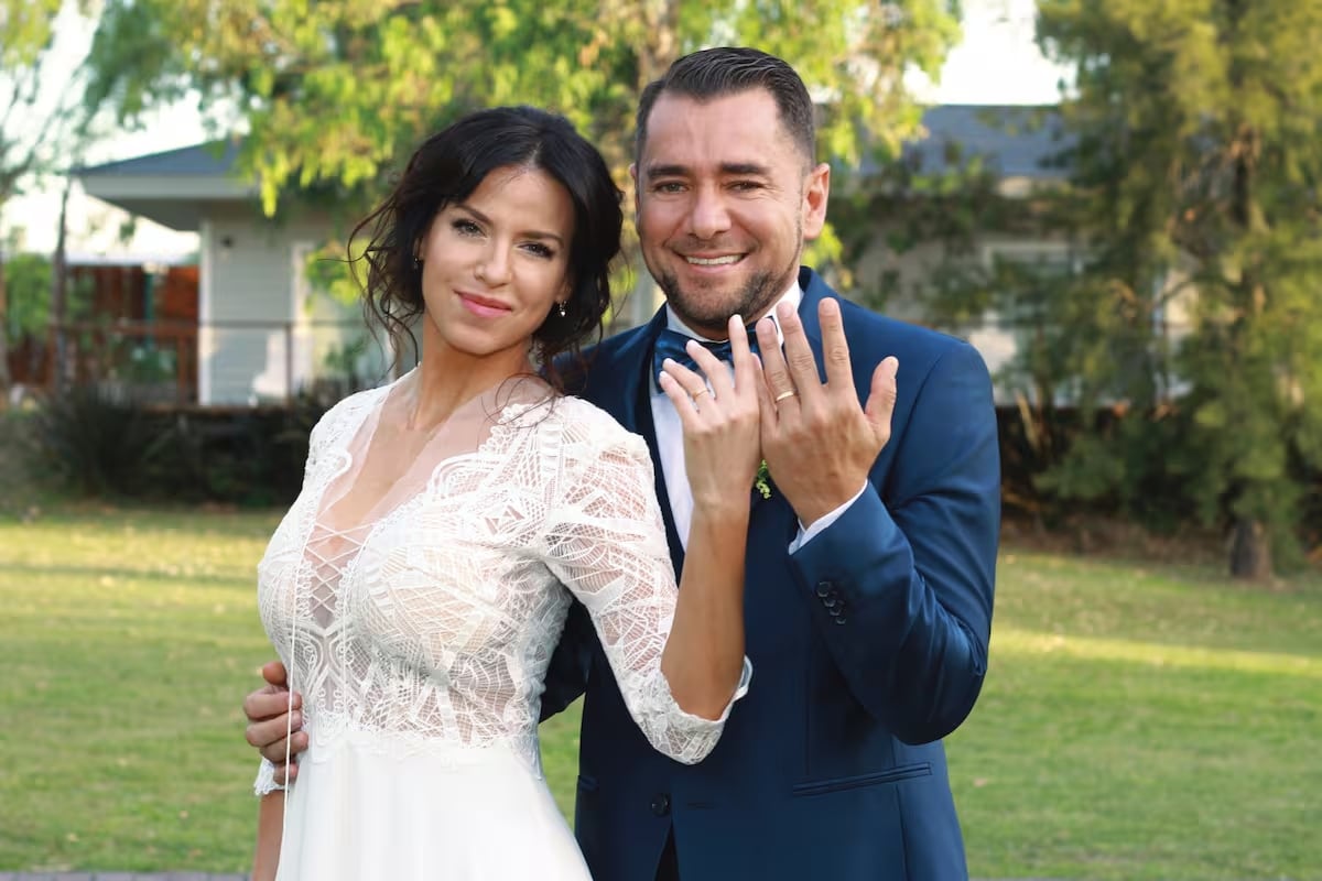 Mercedes Funes y su esposo
