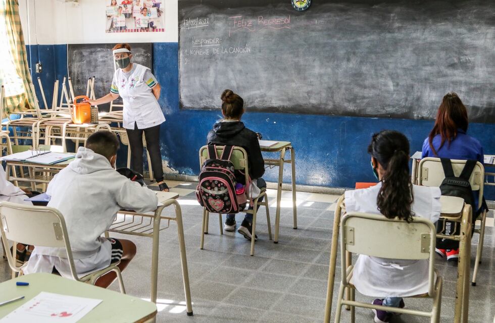 Padres Organizados quieren saber cómo será el segundo semestre