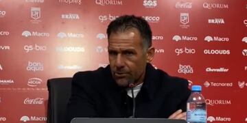 Diego Dabove destacó la "intensidad" y el "orden" de Instituto, aún jugando con diez (Captura de pantalla).