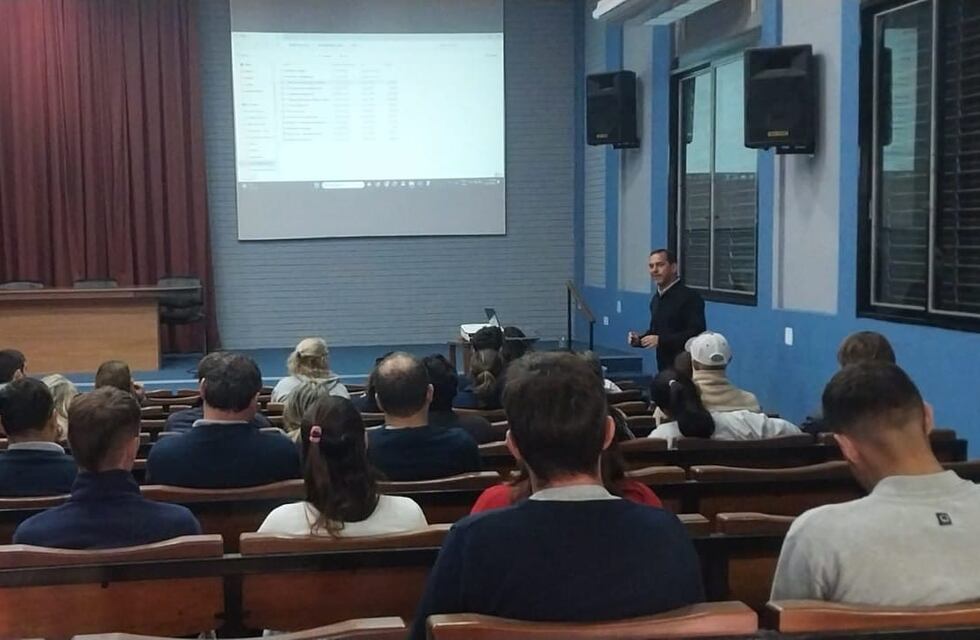 El municipio capacitó en seguridad vial a trabajadores del INTA