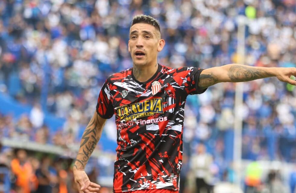 El futbolista Ricardo Centurión dio positivo de cocaína tras intentar evadir un control policial