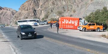 Retoma impulso la promoción turística en Jujuy con un plan de trabajo puesto en marcha por el Ministerio de Cultura y Turismo en la intersección de las rutas nacionales 9 y 52.
