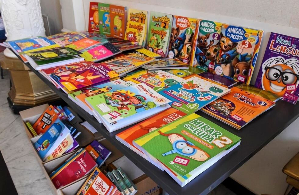 Pablo Garate informó que llega el Programa Libros para Aprender a Tres Arroyos y las localidades