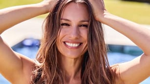 Mega escote y ultracavada: Pampita revolucionó Instagram al posar con una bikini infartante