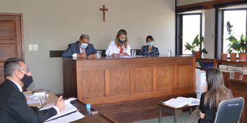 El Tribunal en lo Criminal nº 3 integrado por María Margarita Nallar, Ana Carolina Pérez Rojas y Mario Ramón Puig, condenó a un violador a cumplir siete años de prisión efectiva.