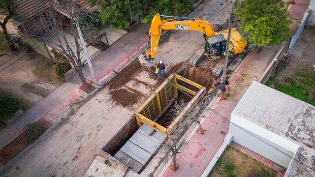 Obra desagües Calle Mitre Arroyito
