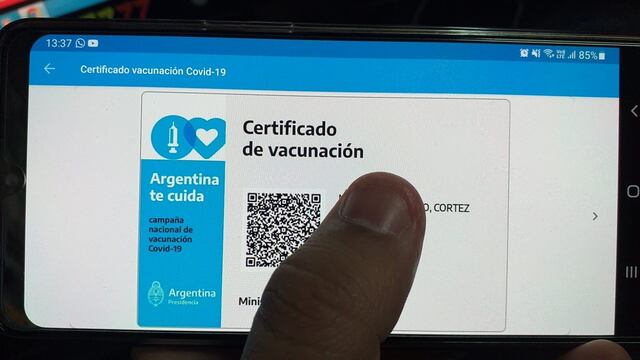 La aplicación "Mi Argentina" permite exhibir en el teléfono celular la certificación de haber recibido la vacuna contra el coronavirus.