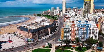 Cuáles son los horarios los trenes que van a Mar del Plata y cuánto salen los pasajes.