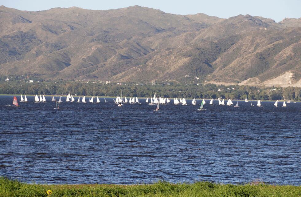 Vuelve la Vela al lago San Roque