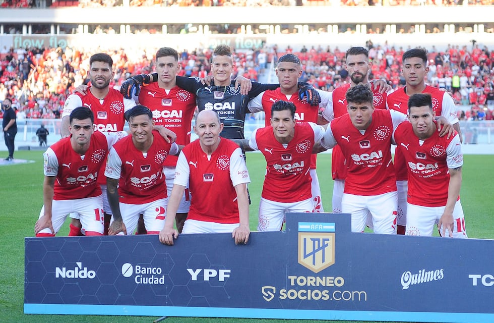 Independiente igualó 1-1 con San Lorenzo tras el sentido homenaje a Ricardo Bochini