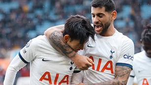 Cuti Romero fue protagonista de un desopilante posteo mientras era homenajeado por Belgrano en Alberdi. (Foto: Prensa Tottenham).