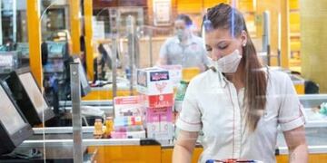 El secretario Gómez dijo que los empleados de comercio son esenciales del día 1 de comenzado la pandemia.