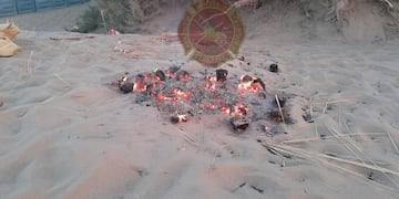 Claromecó: prendieron una fogata con un baño químico del predio del boliche a cielo abierto