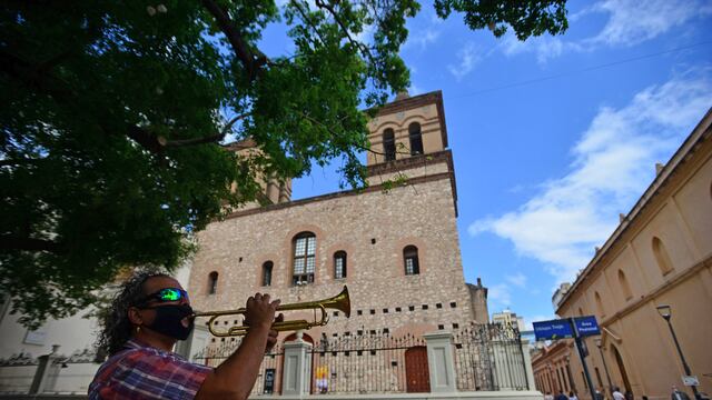 El centro de Córdoba es uno de los lugares predilectos de los turistas. (Nicolás Bravo)