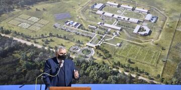 "Este plan ratifica nuestro sentido autónomo y nuestra concepción de no dependencia", sostuvo Morales y resaltó que "por este camino evitamos la discriminación a Jujuy, contra la que tanto luchan nuestros legisladores nacionales en el Congreso".