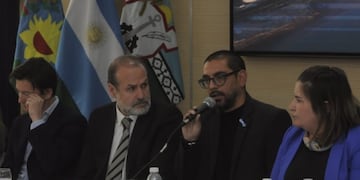 Apoyo regional a Bahía Blanca para la instalación de la planta de Gas Natural Licuado. (Foto: Pablo Presti - La Nueva).