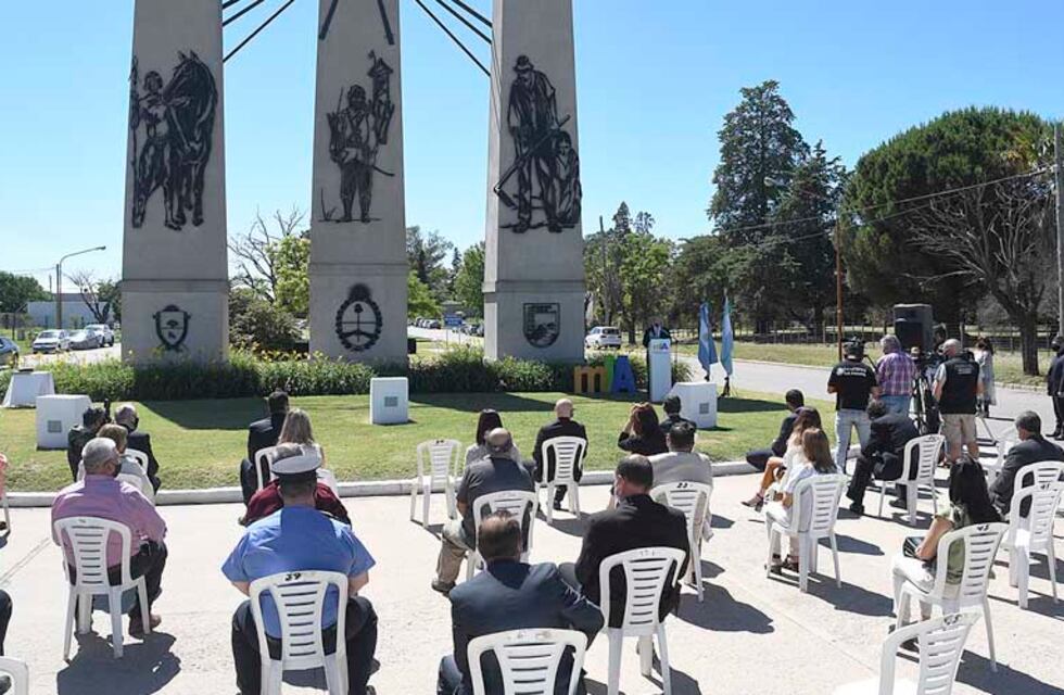 El gobernador anunció obras e inversiones en el aniversario de Intendente Alvear