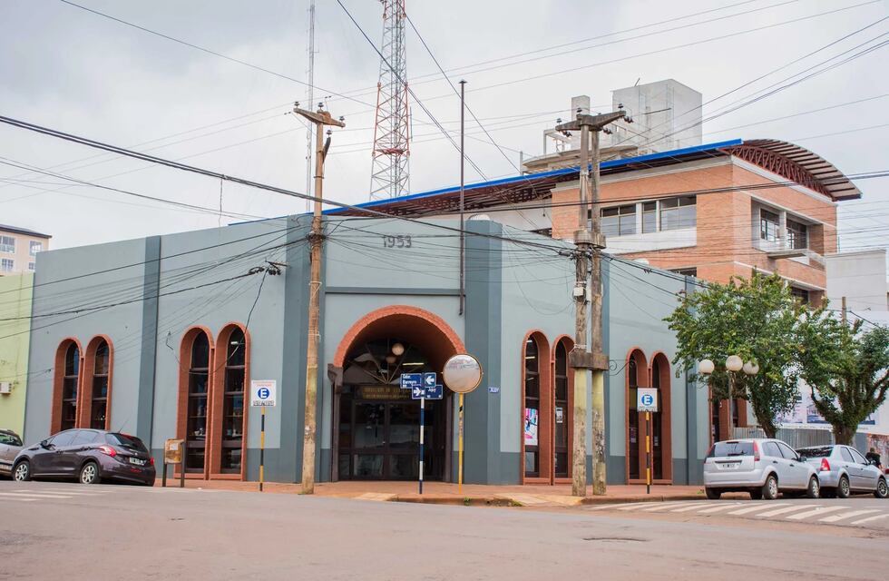Se aprobó la utilización ceremonial de la Bandera de Oberá en las escuelas de la zona