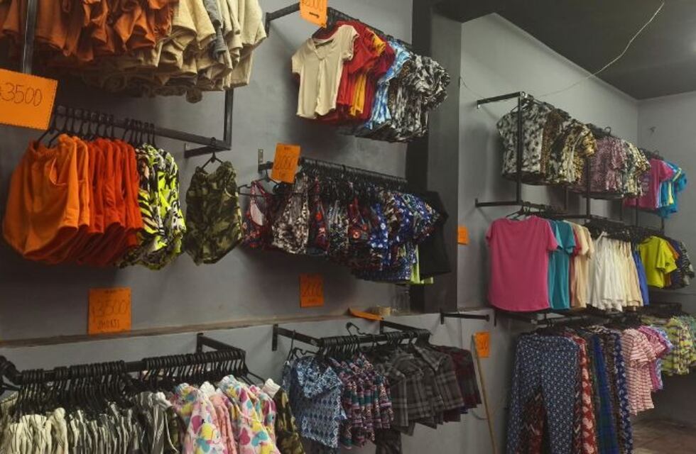 Las 5 prendas a menos de $5.000 que podes conseguir en la feria más grande del norte que llegó a Córdoba