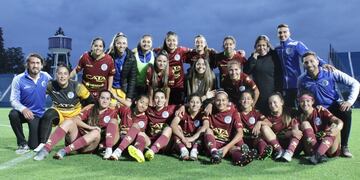 El plantel femenino de fútbol de Godoy Cruz goleó a Juventud Unida de San Luis 5-1 y está a un paso de clasificar por la Zona Cuyo a nivel nacional.