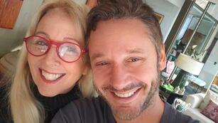 Benjamín Vicuña junto a su madre, Isabel Maluco Morandé