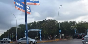 Colocan cartelería en la localidad de Jardín América. Foto: Esteban González