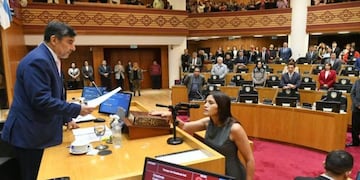 En la ultima sesión legislativa, asumió la ex intendente de Famaillá, Patricia Noemí Lizárraga, en reemplazo del ex legislador José Orellana.