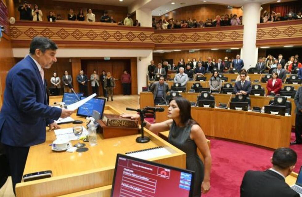 Avances legislativos: IA en las aulas, economía circular y más derechos laborales